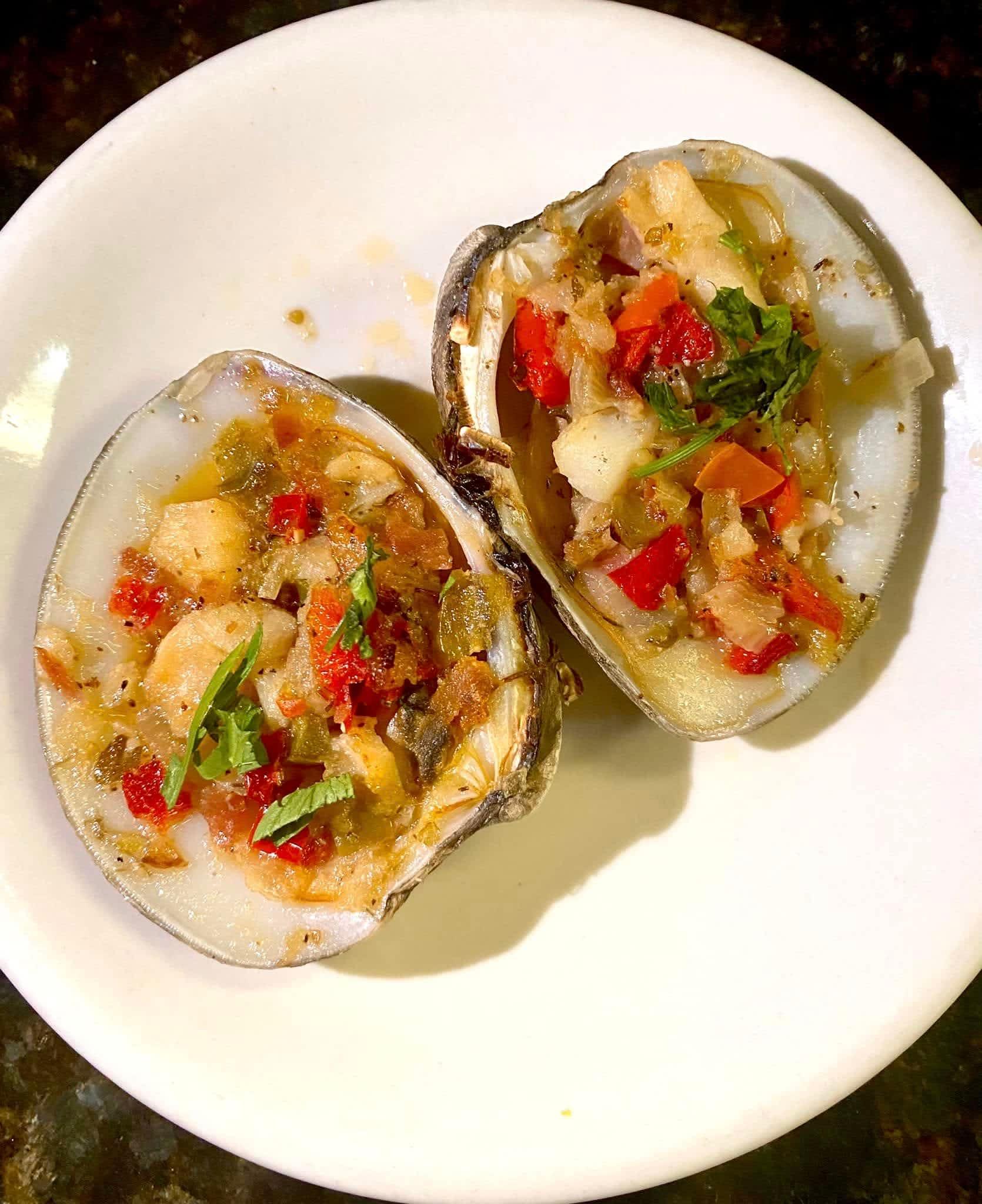 SCALLOPS & CLAMS CASINO